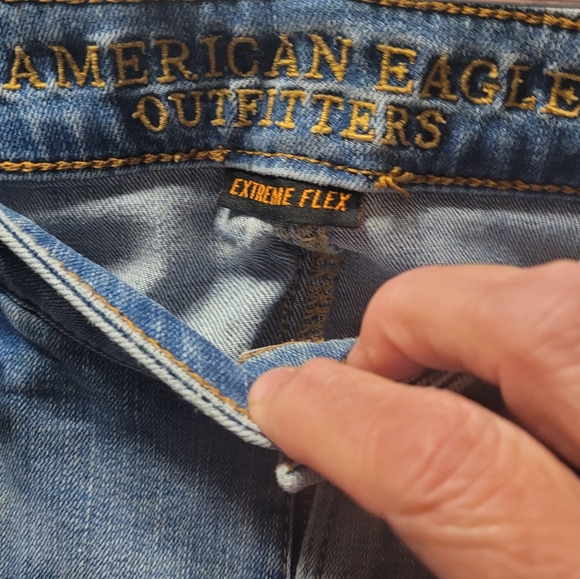 Distressed Blue Jeans - Picture 6 of 9